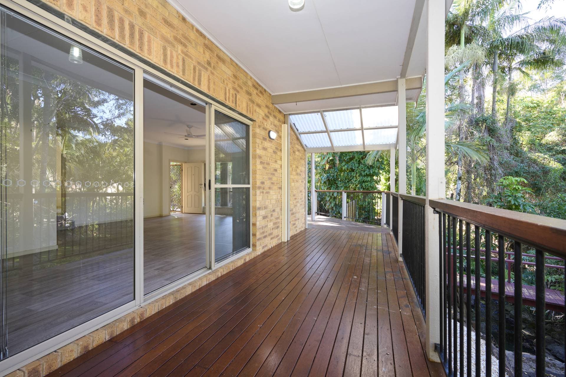 40 James Small Dr, Korora - Thumbnail 2