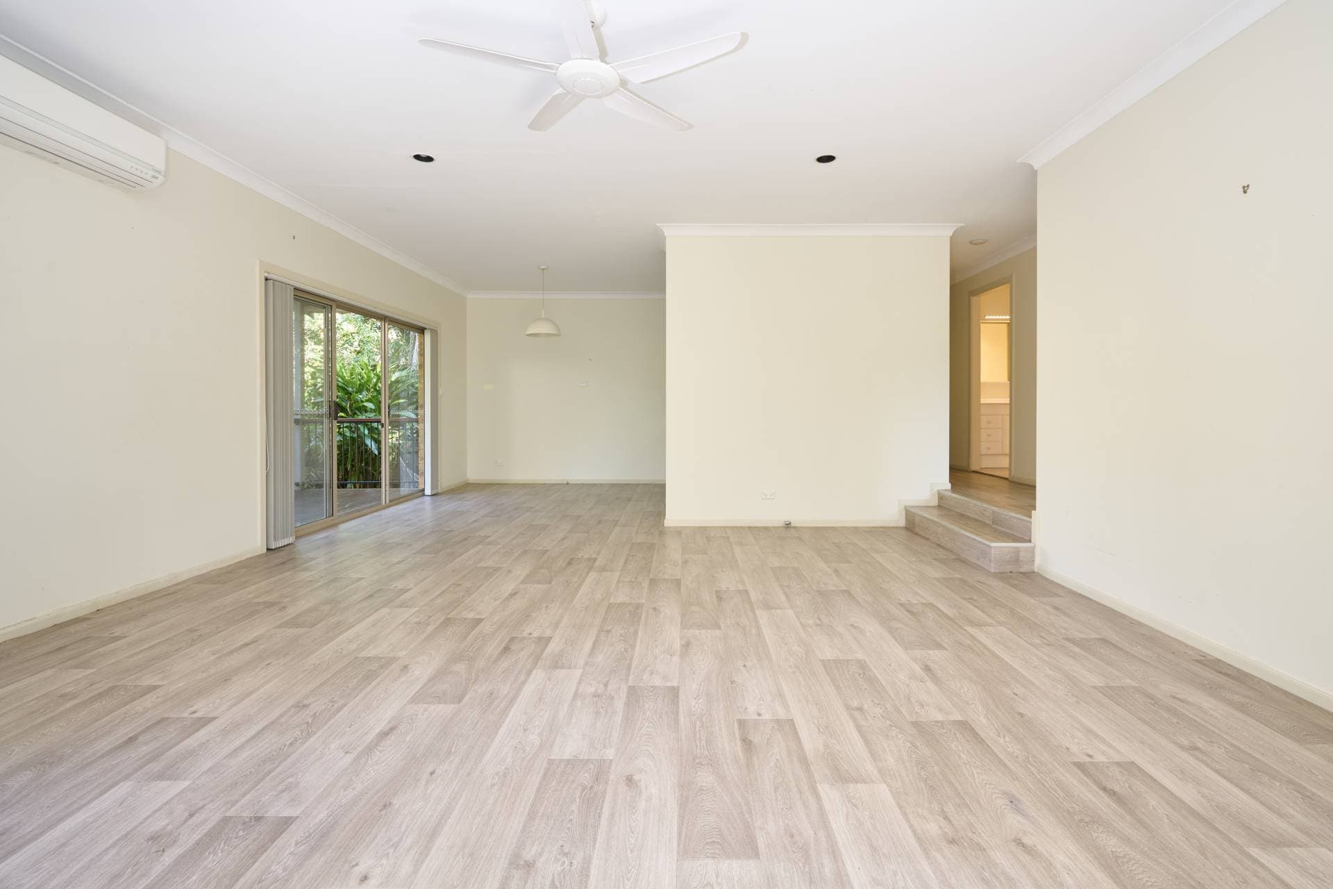 40 James Small Dr, Korora - Thumbnail 4