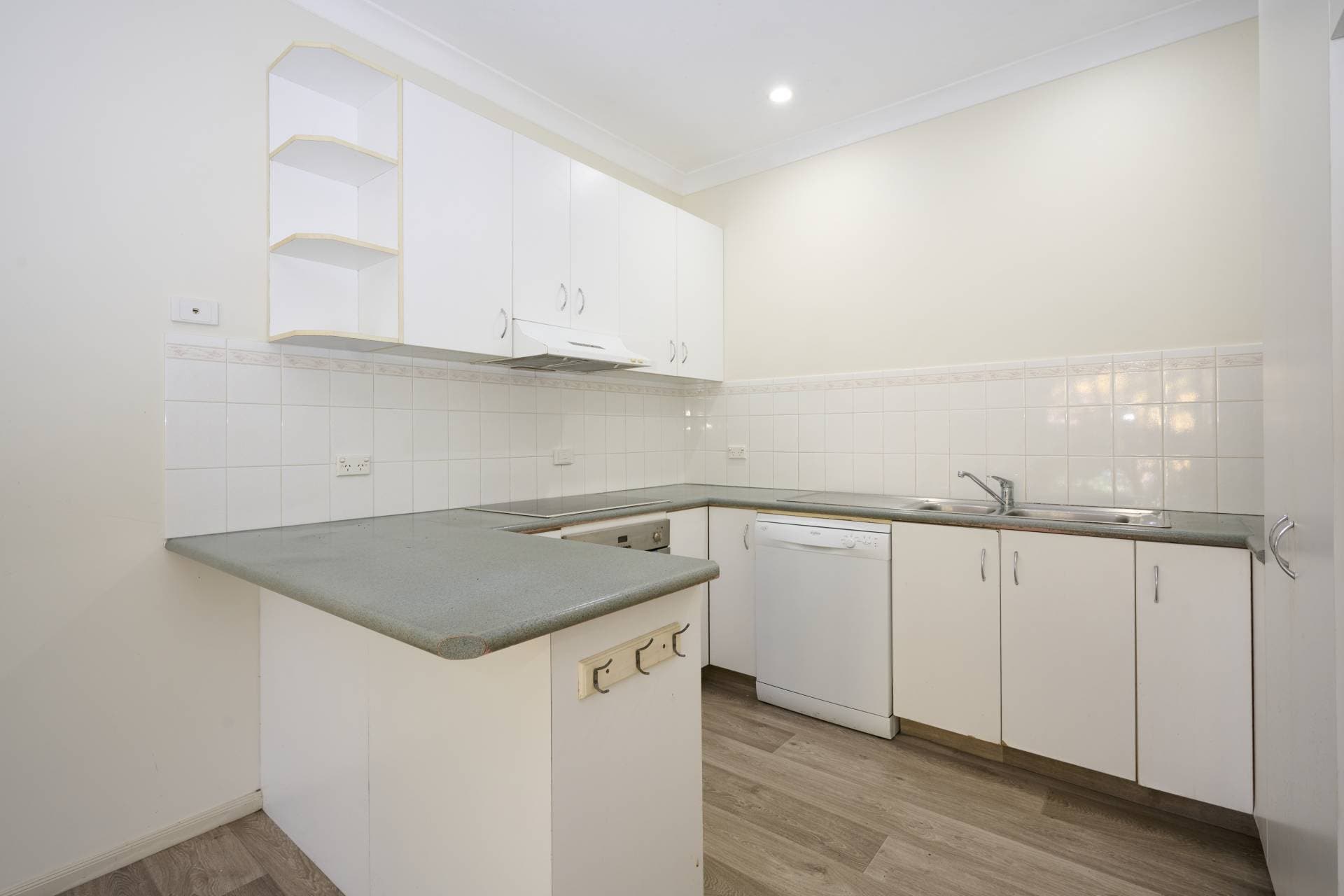 40 James Small Dr, Korora - Thumbnail 6