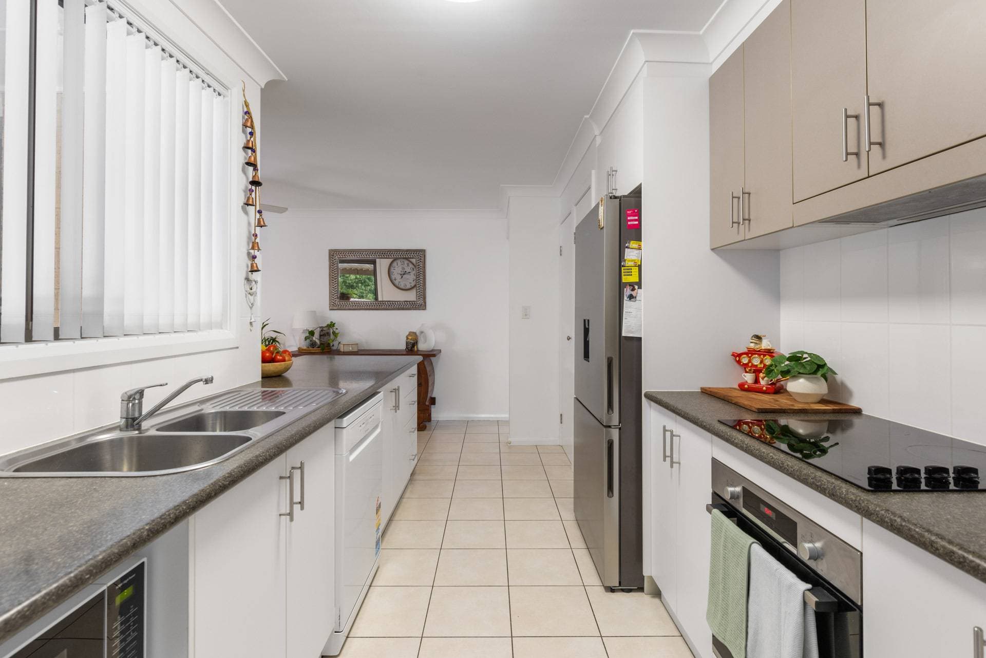 20 Carrall Cl, Coffs Harbour - Thumbnail 2