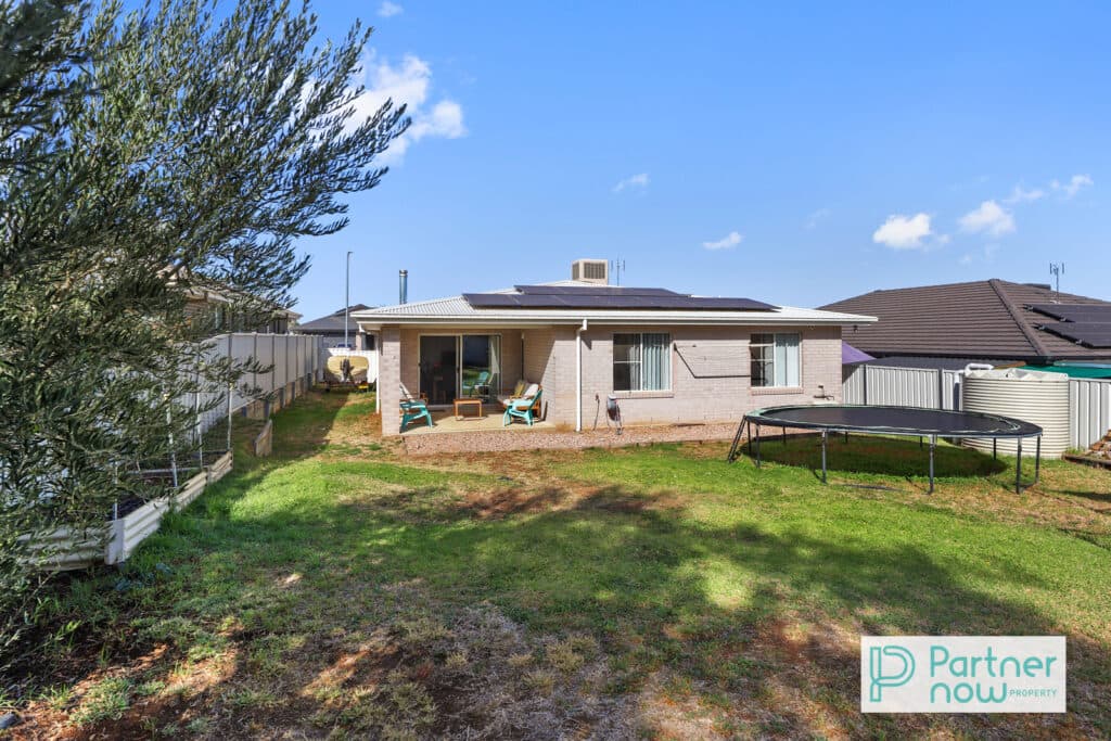 8 Bellas Way, TAMWORTH NSW 2340, Tamworth - Image 1