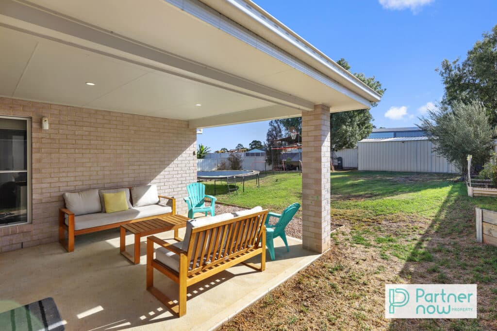 8 Bellas Way, TAMWORTH NSW 2340, Tamworth - Thumbnail 2