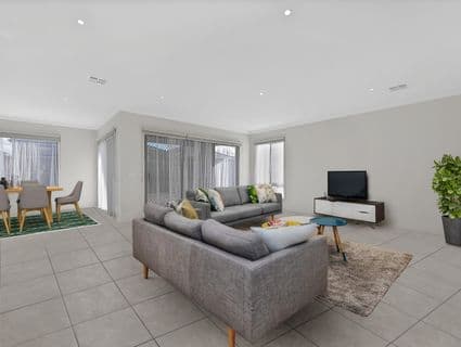 404, Manor Lakes - Thumbnail 4