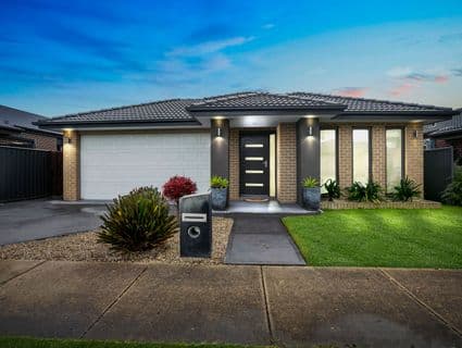 8 Zeus Avenue, Cranbourne West, VIC, 3977, Cranbourne West - Image 1