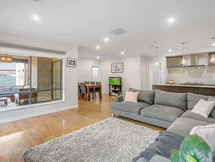 8 Zeus Avenue, Cranbourne West, VIC, 3977, Cranbourne West - Thumbnail 5