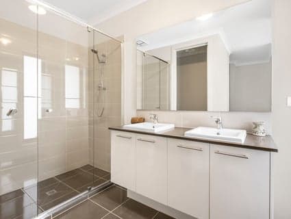 404, Cranbourne West - Thumbnail 6