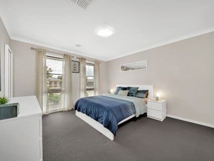 404, Manor Lakes - Thumbnail 4