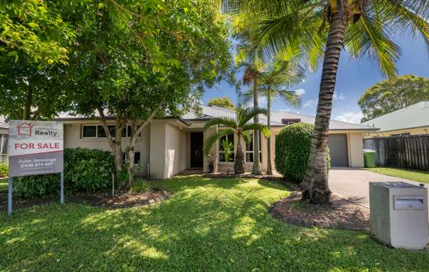 20 Whitehaven Drive, Blacks Beach, Blacks Beach - Image 1