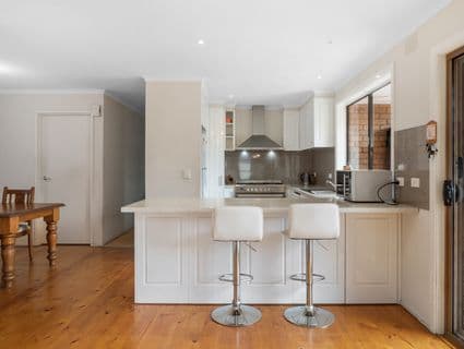8 Bellevue Crescent, Seaford, VIC, 3198, Seaford - Thumbnail 3