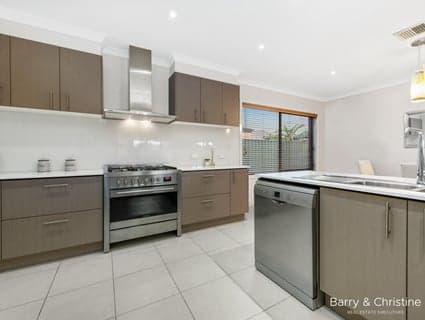 2 Avon River Way, Pakenham, VIC, 3810, Pakenham - Thumbnail 5