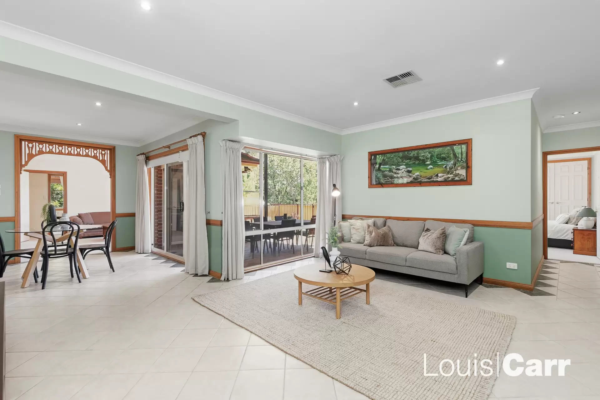 24 Roslyn Place, Cherrybrook NSW, Cherrybrook - Thumbnail 2