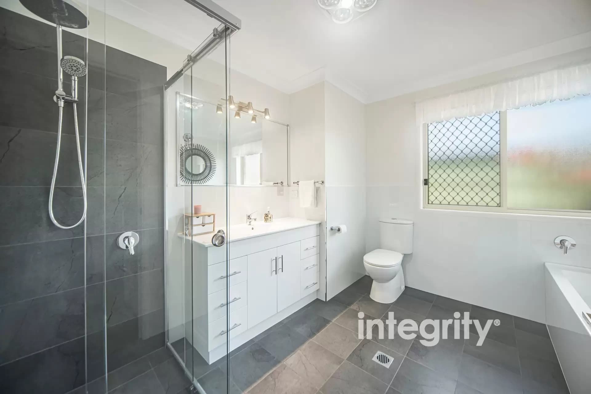 16 Robinia Way, Worrigee, Worrigee - Thumbnail 8