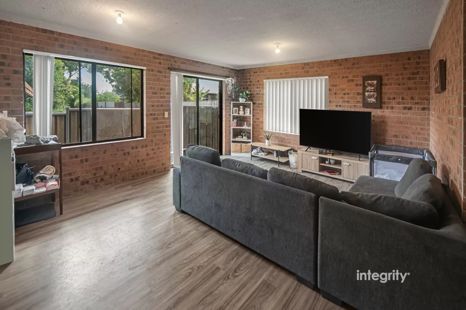 1/1A Shorland Place, Nowra, Nowra - Thumbnail 2