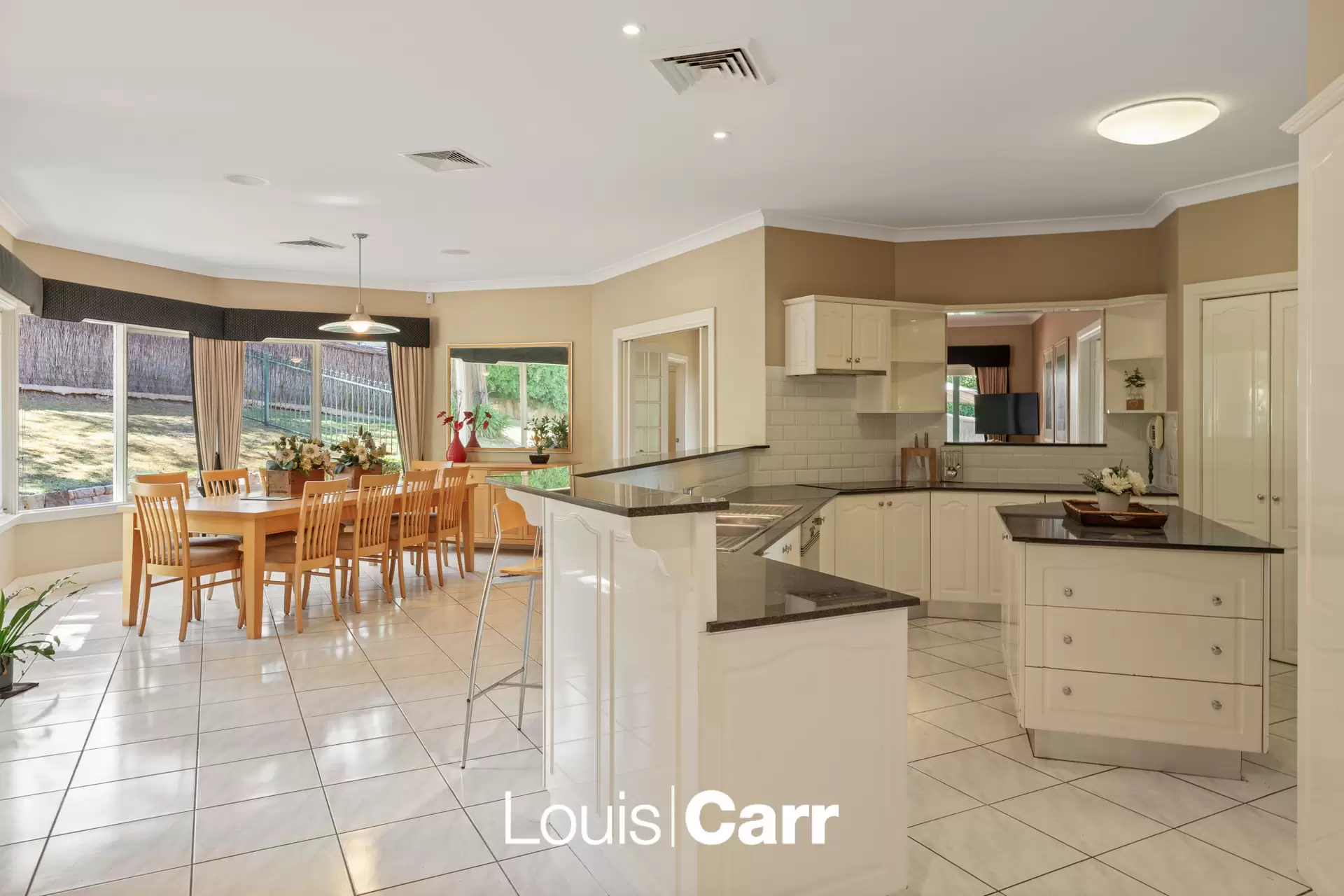 24 Carnarvon Avenue, Glenhaven NSW, Glenhaven - Thumbnail 6
