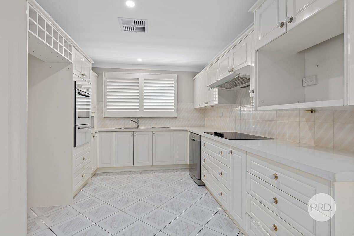1 Tara Place, LUGARNO NSW 2210, Lugarno - Thumbnail 6