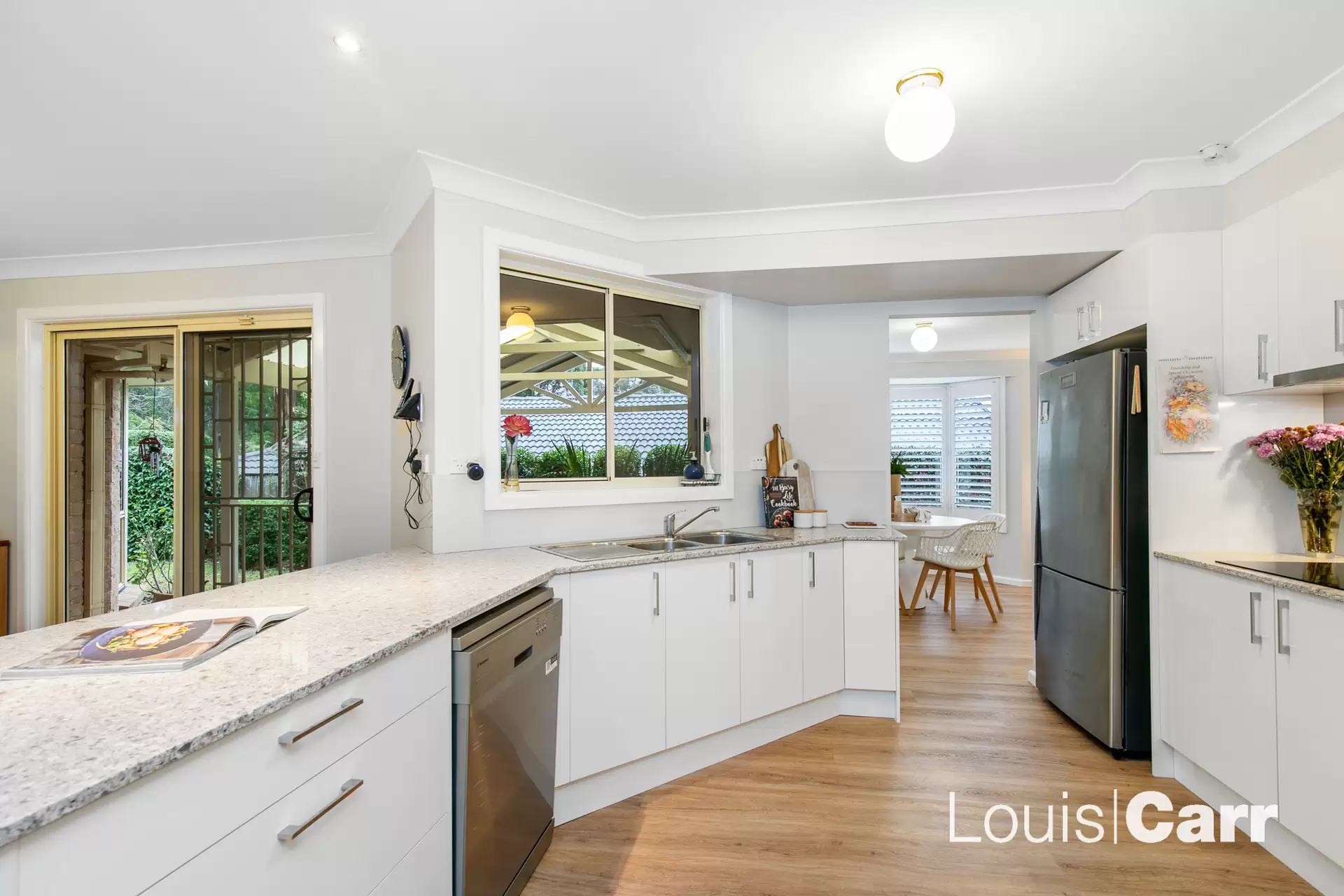 16 Mowbray Close, Castle Hill NSW, Castle Hill - Thumbnail 4
