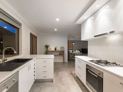 9 Cane Avenue, Seaford, VIC, 3198, Seaford - Thumbnail 3