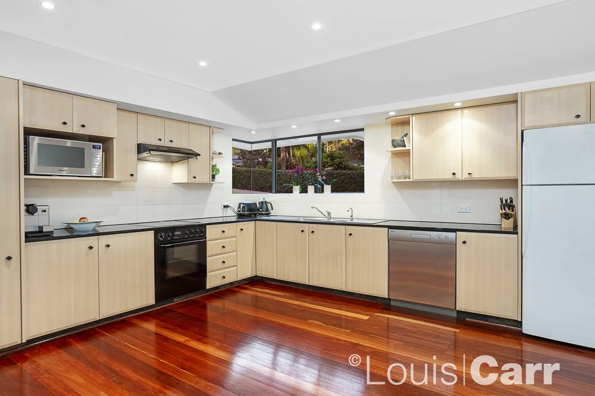 10 Delavor Place, Glenhaven NSW, Glenhaven - Thumbnail 5