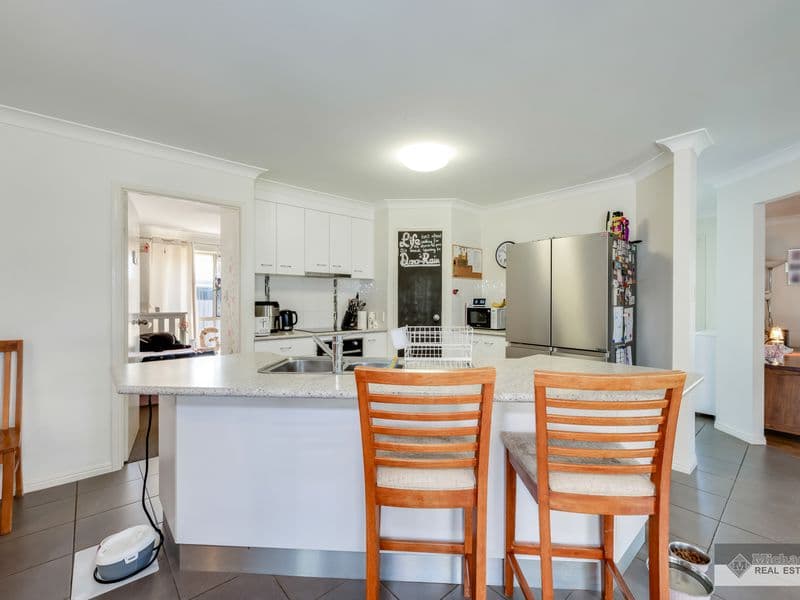 27 Neville Drive, Branyan, Branyan - Thumbnail 8