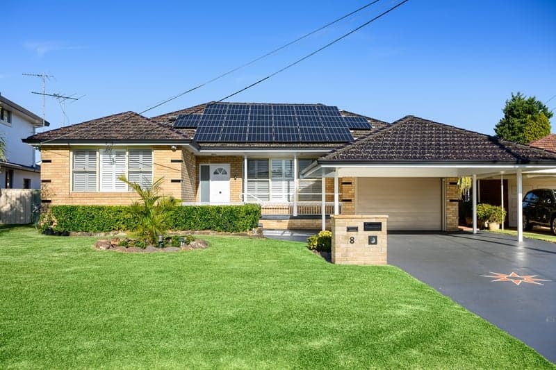 8 Nymboida Crescent, Sylvania Waters - Image 1