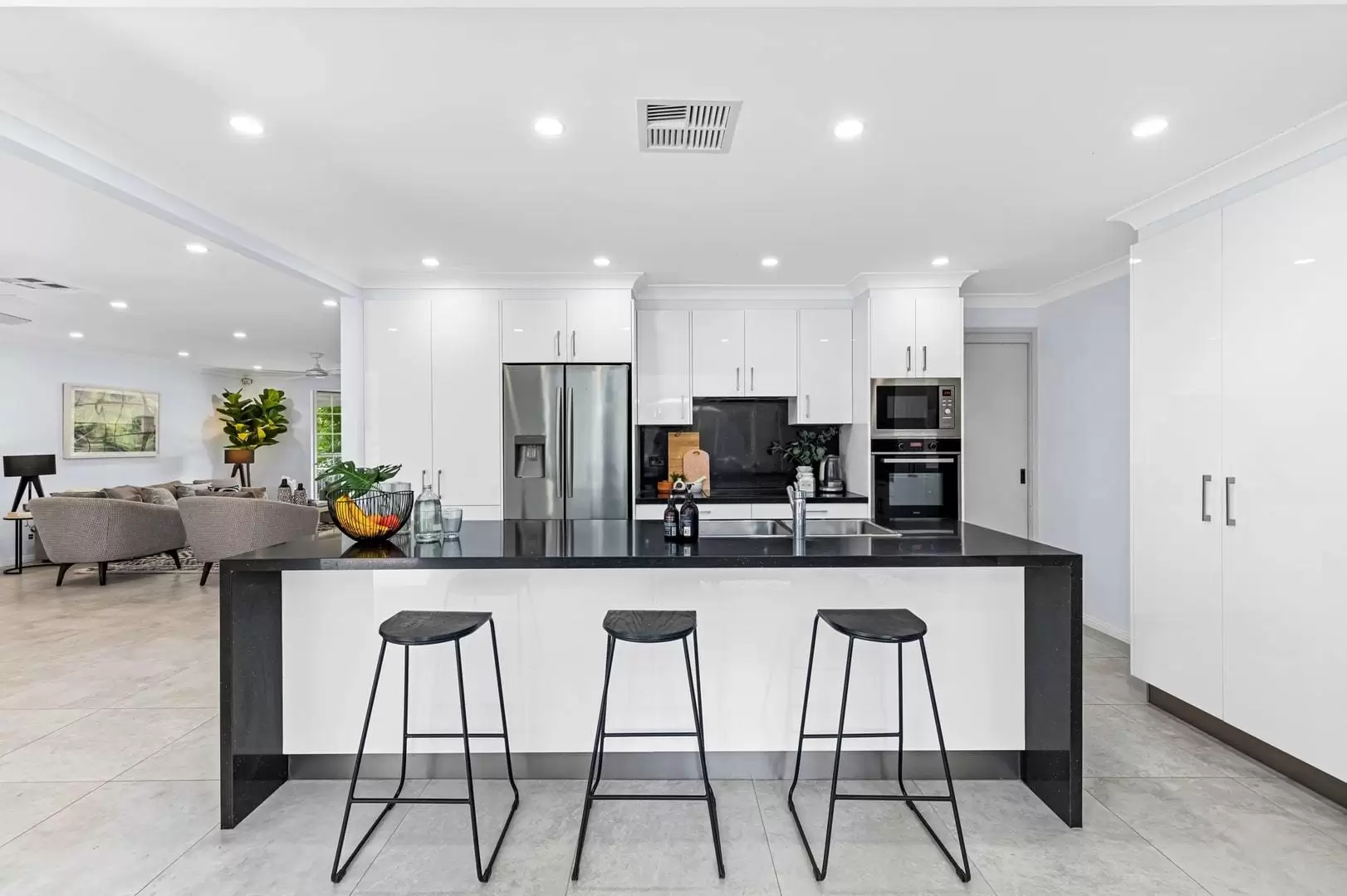 5 Dickson Avenue, West Pennant Hills NSW, West Pennant Hills - Thumbnail 3