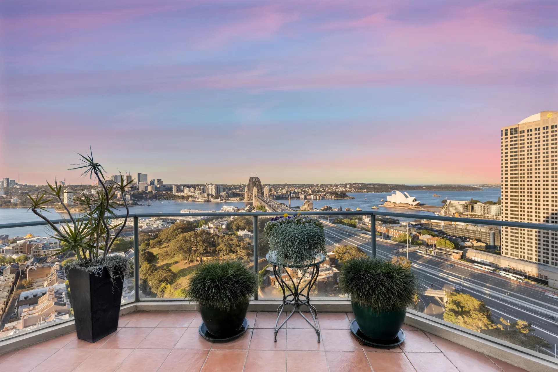 2502/127-153 Kent Street, Millers Point - Thumbnail 2