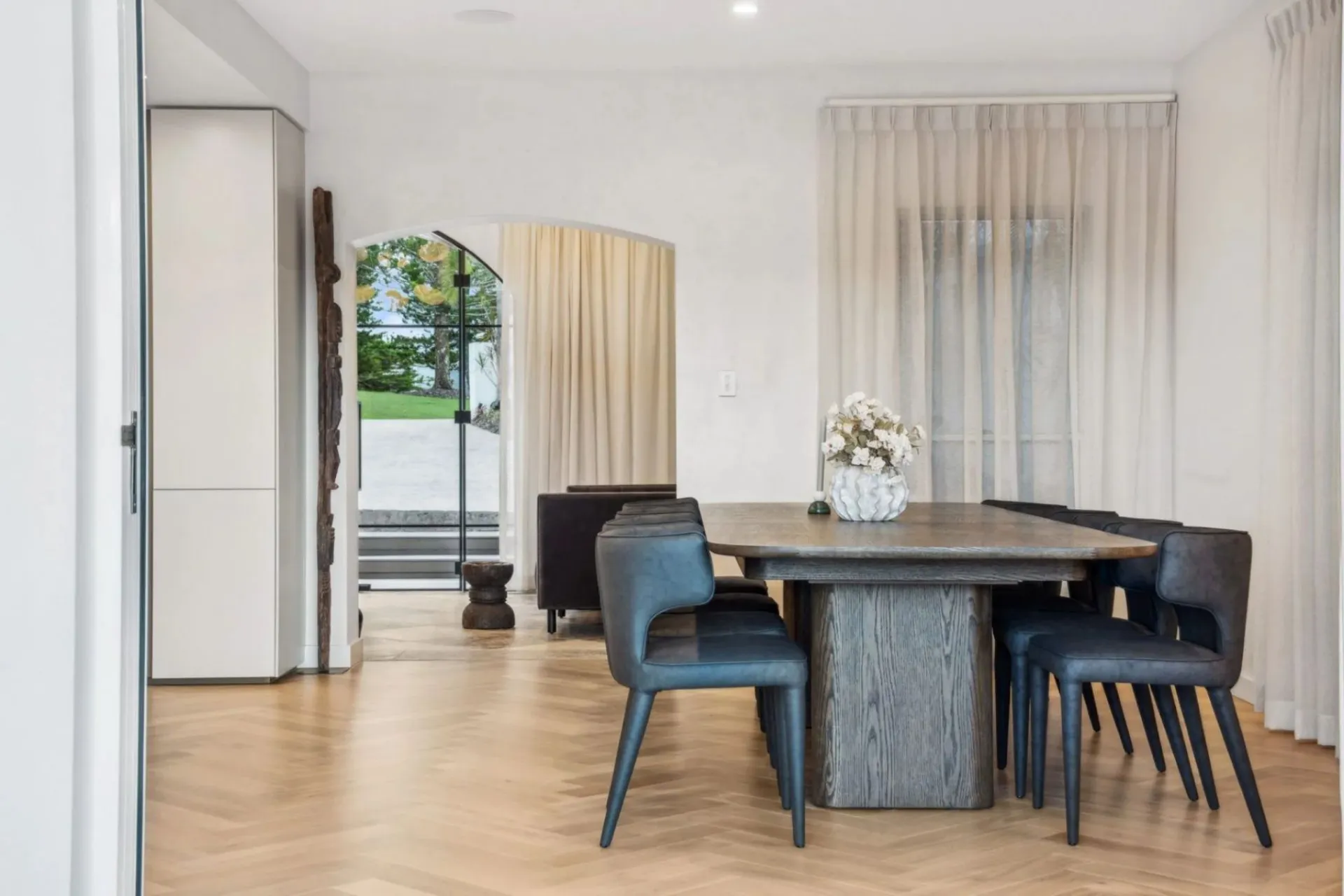 5706 Observation  Crescent, Hope Island - Thumbnail 4