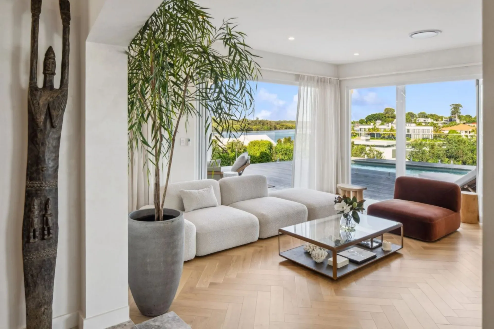 5706 Observation  Crescent, Hope Island - Thumbnail 8