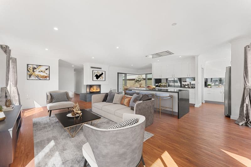 12 Mellington Loop, Googong - Thumbnail 2
