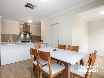 44 Selkirk Way, Mickleham - Thumbnail 3