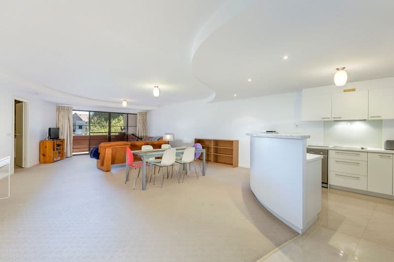 31/2 Eldridge Crescent, Garran - Image 1