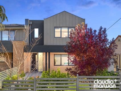 2/17 Cartwright Street, Oak Park - Image 1