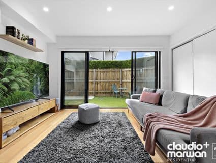 2/12 Curie Avenue, Oak Park - Thumbnail 3