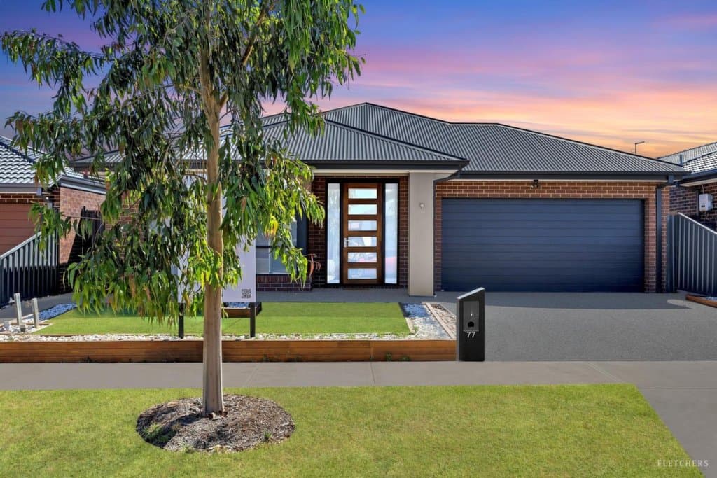 77 Eaglemont Drive, Strathtulloh - Image 1