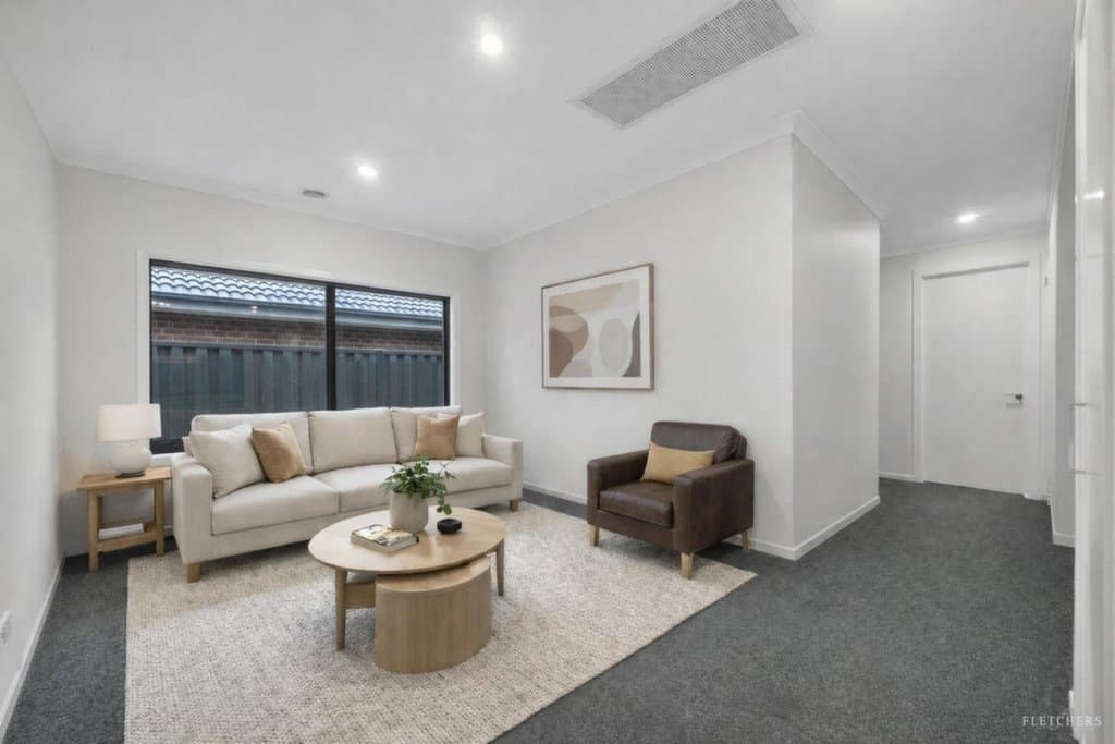 77 Eaglemont Drive, Strathtulloh - Thumbnail 3