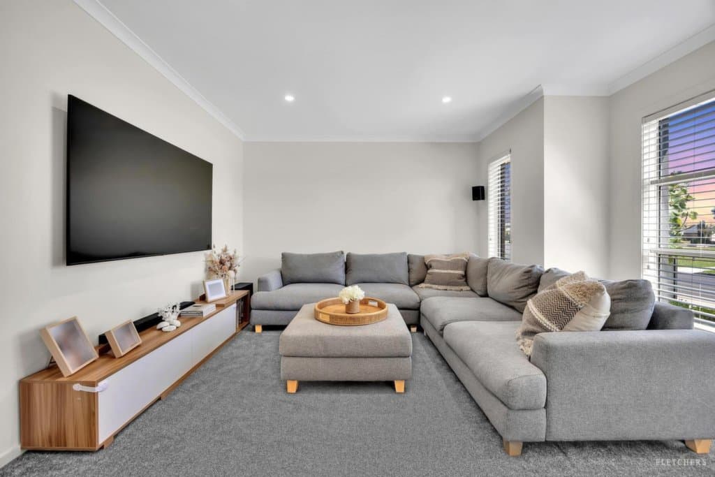 13 Ruislip Avenue, Strathtulloh - Thumbnail 3