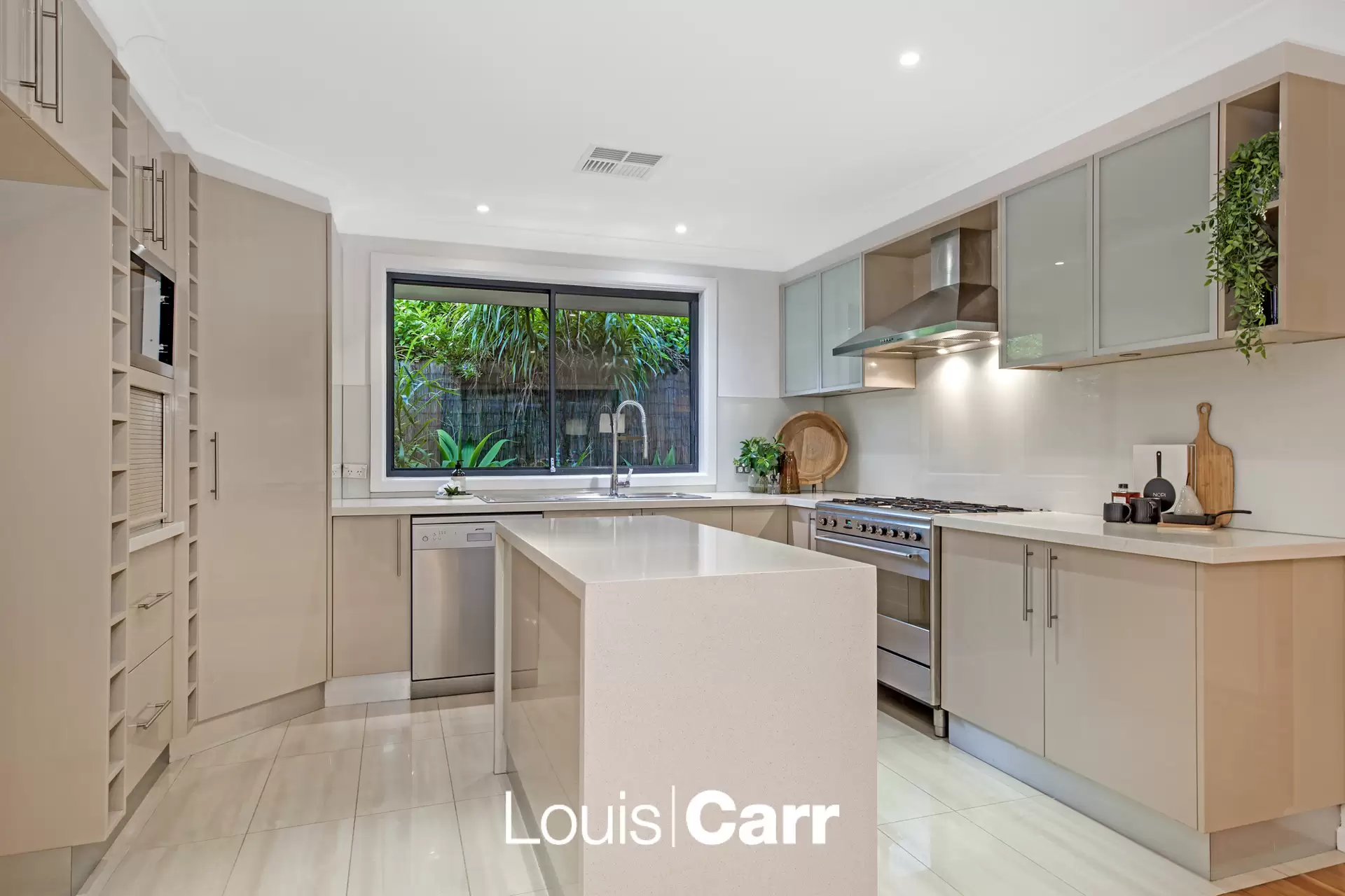 18 Chiltern Crescent, Castle Hill NSW, Castle Hill - Thumbnail 4