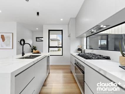 2/3 New Road, Oak Park - Thumbnail 4