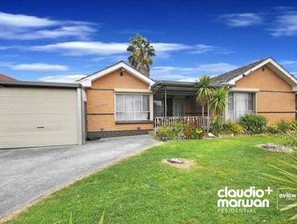 7 Charles Street, Hadfield - Image 1