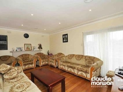 7 Charles Street, Hadfield - Thumbnail 3