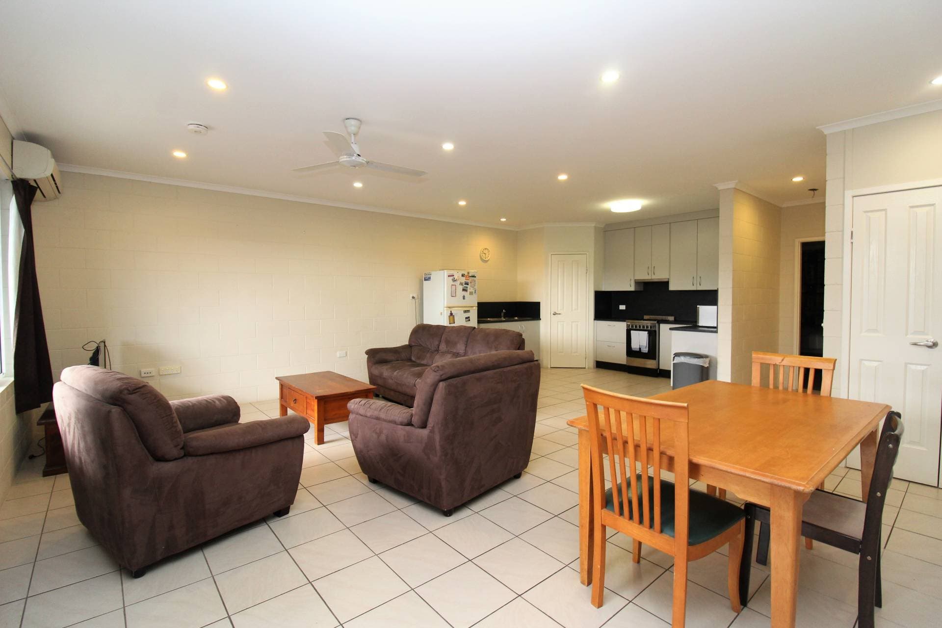 1-3, 12 Thirteenth Ave, Mount Isa, Mount Isa - Thumbnail 3