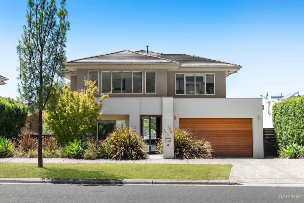 12 Bella Vista Close, Macleod - Image 1
