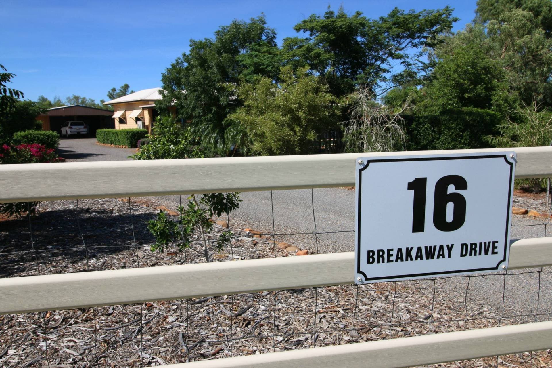 16 Breakaway Drive, Mount Isa, Mount Isa - Thumbnail 3