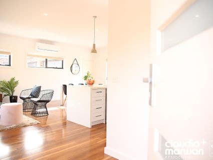 2/21 Sutherland Street, Hadfield - Image 1