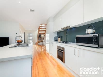 2/12 Joffre Road, Pascoe Vale - Thumbnail 2