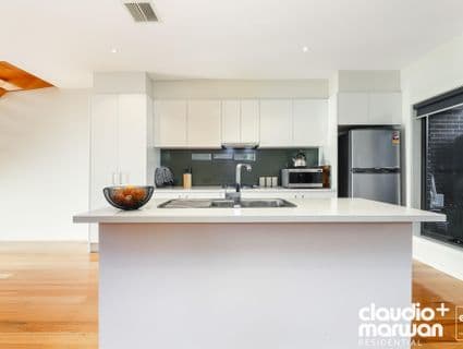 2/12 Joffre Road, Pascoe Vale - Thumbnail 3