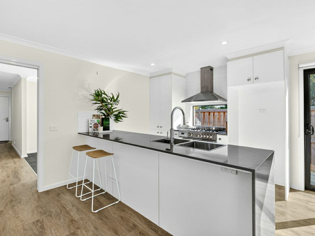 107 Sanctuary Boulevard, ARMSTRONG CREEK, Armstrong Creek - Thumbnail 3