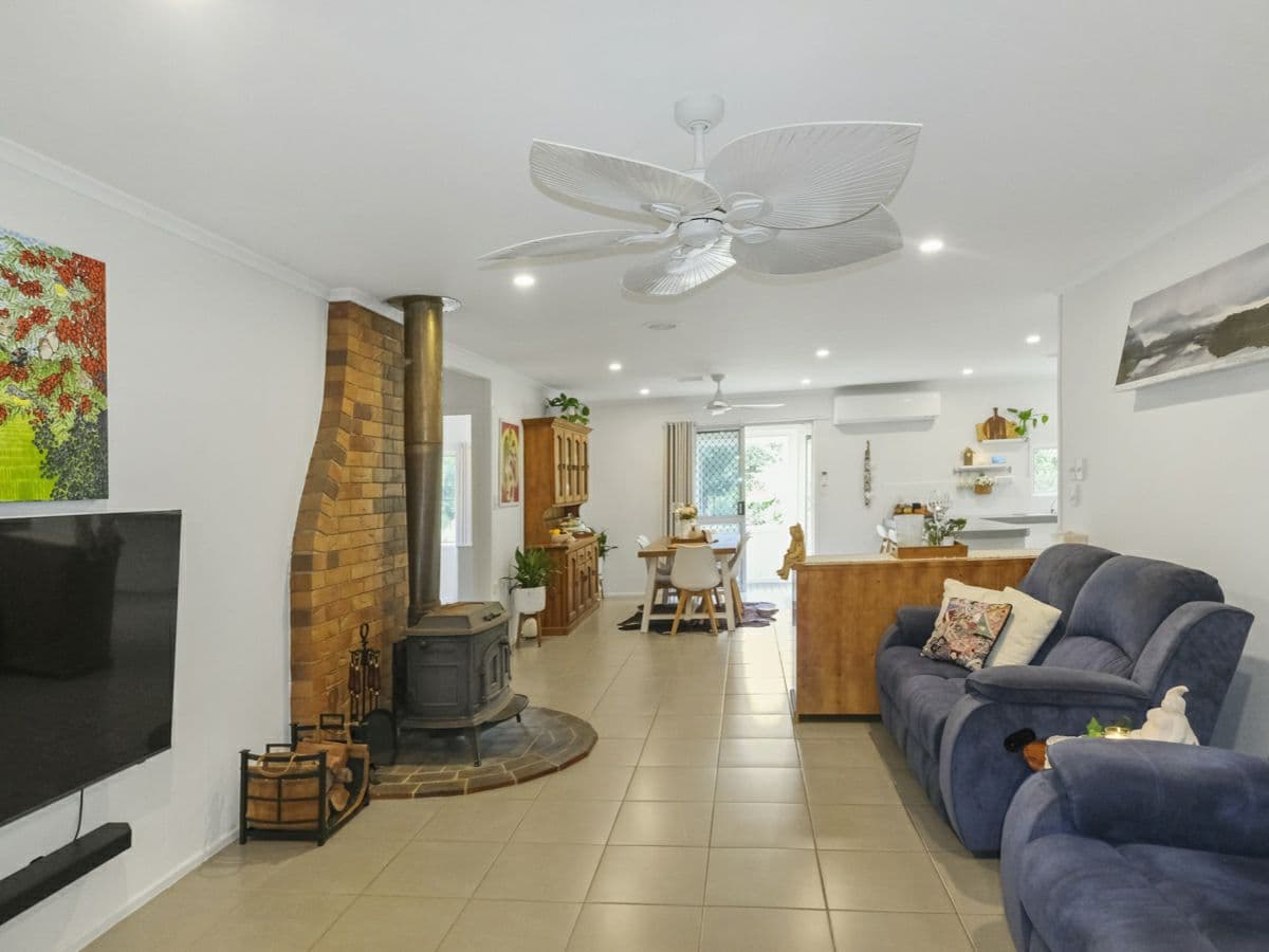 2 Russell Street, MOUNT PERRY, Mount Perry - Thumbnail 5