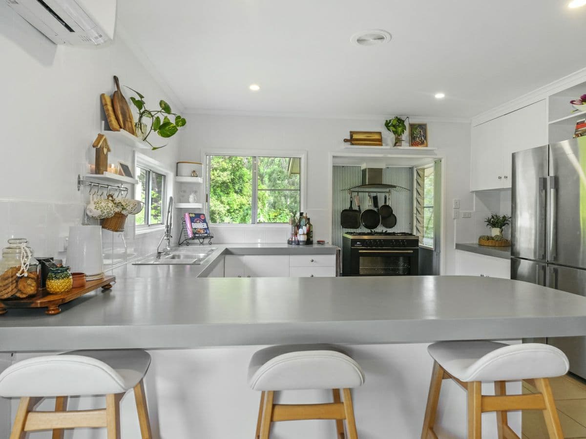 2 Russell Street, MOUNT PERRY, Mount Perry - Thumbnail 8