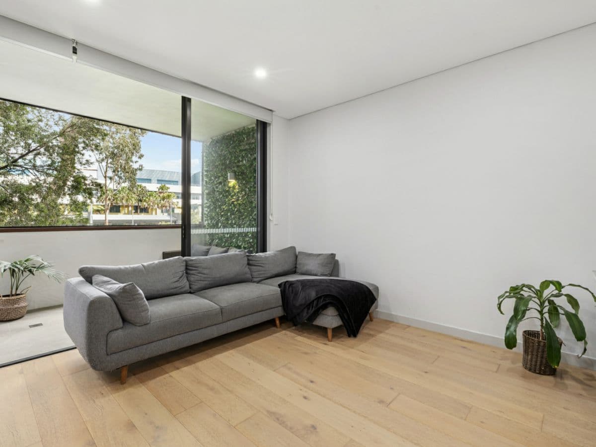 102/7 Hinkler Avenue, CARINGBAH, Caringbah - Thumbnail 3
